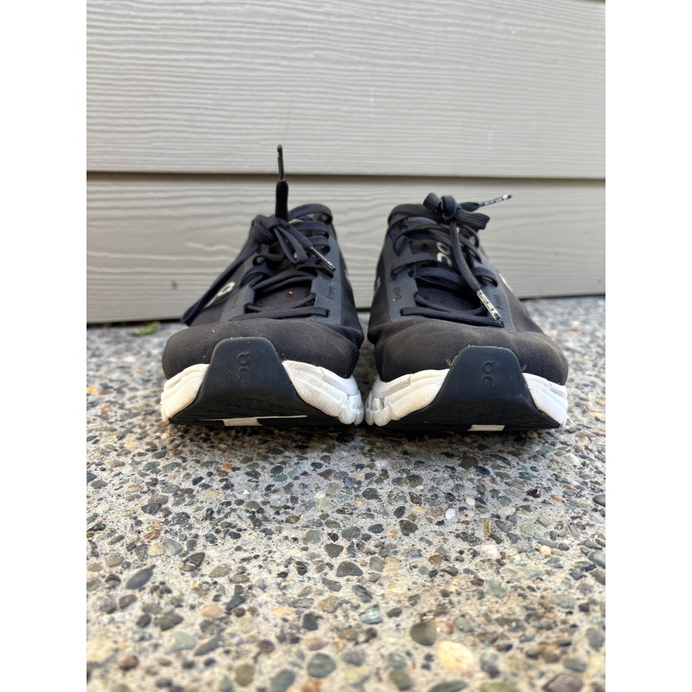 On Running Cloudflow 4 Women's 7.5 Black White Running Shoes 3WD30110299 - Picture 5 of 10